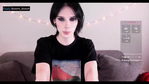 Snapshot of deserve_dessert chatting on December 15, 3:09 pm Domi  online show from December 15, 3:09 pm
