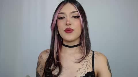 Angel Boo and Adrian online show from October 16, 7:35 pm