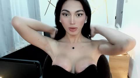 Kianna online show from February 3, 10:36 am