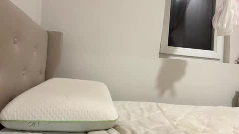 dilussoangel online show from May 15, 9:34 pm