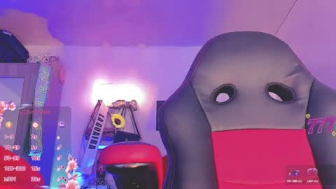 Naomy  online show from July 22, 3:21 am