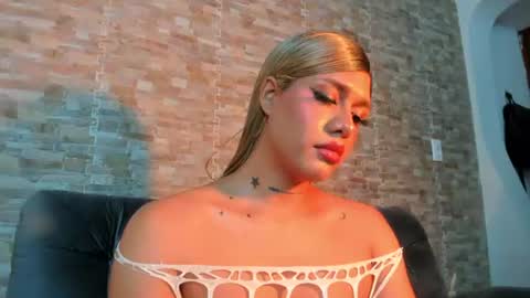 dreams_chloe online show from July 25, 6:22 am