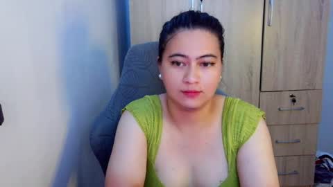 dreamycreamyst online show from June 16, 4:37 am