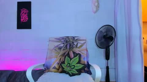 drippyorlove online show from July 16, 8:26 pm
