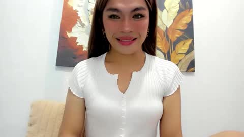 miss. Erika online show from May 18, 7:58 am