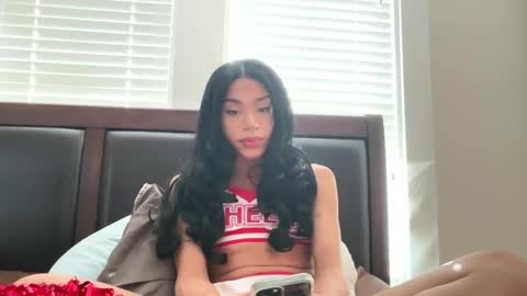 Snapshot of dynasty313 chatting on October 7, 5:36 pm Dynasty online show from October 7, 5:36 pm