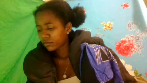 eericca online show from July 11, 12:42 pm