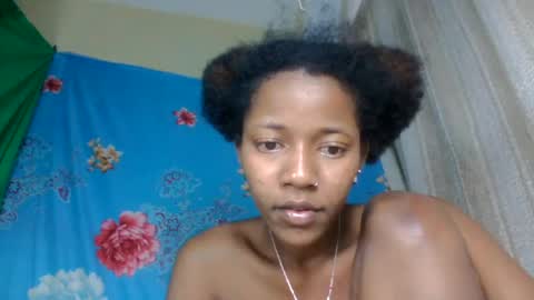 eericca online show from July 14, 10:21 am