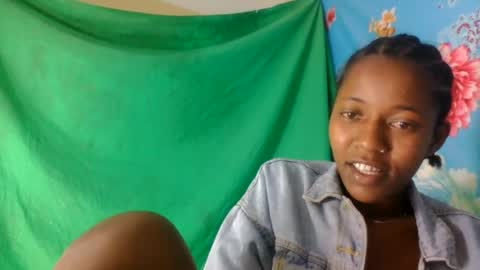 eericca online show from July 21, 6:33 pm