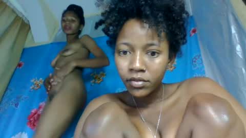 eericca online show from July 28, 7:26 pm