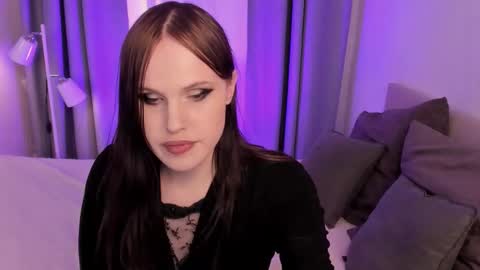 Effie Mur online show from February 18, 10:28 pm