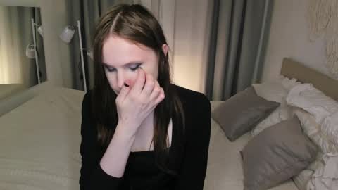 Effie Mur online show from June 1, 8:54 pm