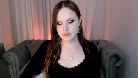 Effie Mur online show from June 25, 12:08 am