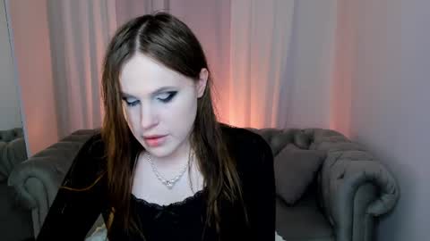 Effie Mur online show from June 26, 10:25 pm
