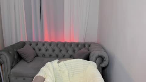 Effie Mur online show from July 17, 11:55 pm