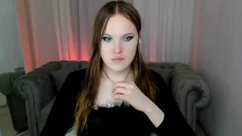 Effie Mur online show from July 28, 8:34 pm