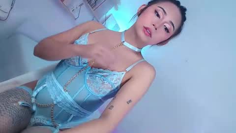 Eilleh online show from October 27, 12:46 pm