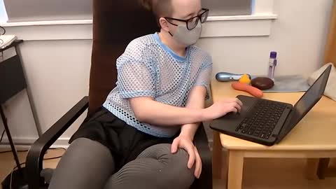 Elias online show from February 16, 9:05 pm