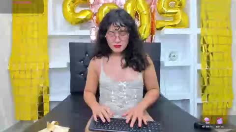 elith_berry69_ online show from January 26, 12:05 am