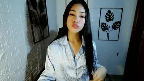 ella online show from November 2, 12:52 am