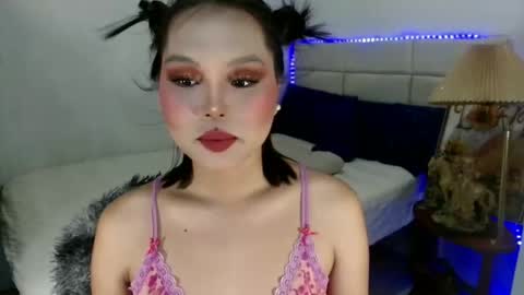 ellasweetcummer online show from December 18, 10:53 am