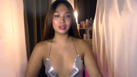 ellie online show from June 15, 4:53 pm