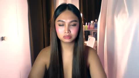 ellie online show from August 3, 10:16 pm