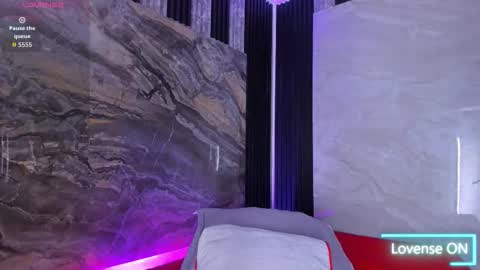 Ellis  online show from November 20, 4:35 am