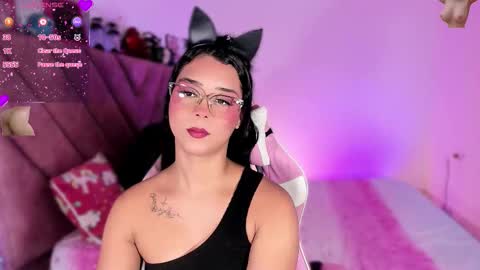 ely_w1 online show from December 19, 1:38 pm