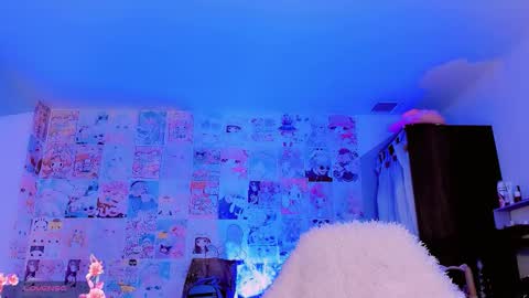 Snapshot of emely_rous chatting on October 23, 12:09 pm Emely Rous online show from October 23, 12:09 pm