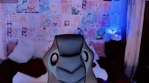 Emely Rous online show from November 16, 2:38 pm