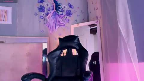 emily_castillo1_ online show from April 17, 4:48 am
