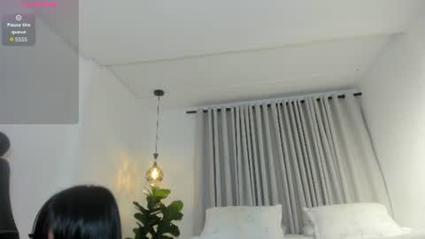 Emily online show from July 6, 7:27 pm