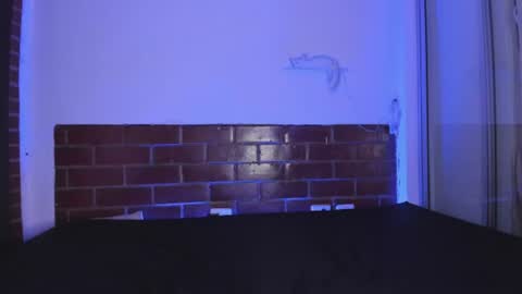 emmaclark_1 online show from July 12, 6:10 pm