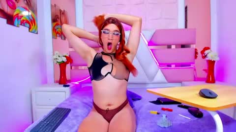 Emma Hilton online show from June 21, 12:14 am