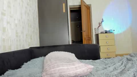 emydeliro online show from August 1, 5:36 pm