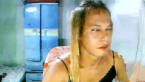 CHUN LY online show from September 27, 11:41 am