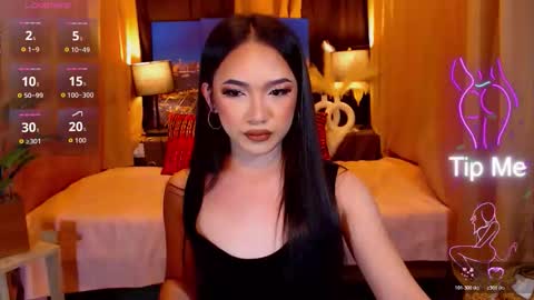 enticingkendra online show from May 18, 5:18 pm