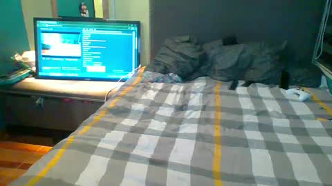 ericareh online show from September 17, 5:12 am