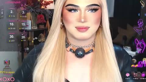 Snapshot of eroticfowler69 chatting on February 16, 4:53 pm Anastasia online show from February 16, 4:53 pm