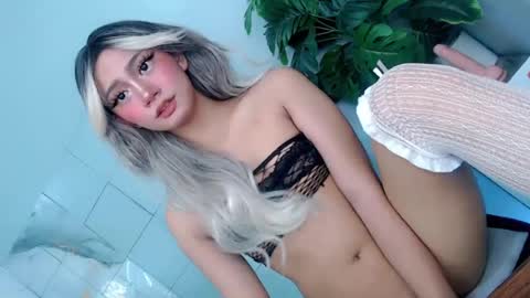 esmeralda28x online show from July 9, 12:25 am