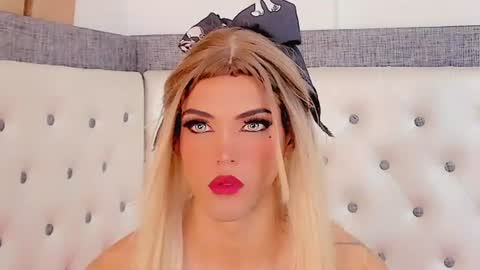 esmeraldasexycutee online show from July 7, 6:45 pm