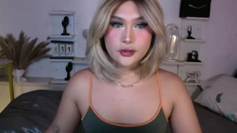 Queen Eva Mazikeen online show from July 11, 7:29 pm