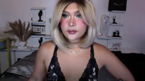 Queen Eva Mazikeen online show from August 3, 6:02 am
