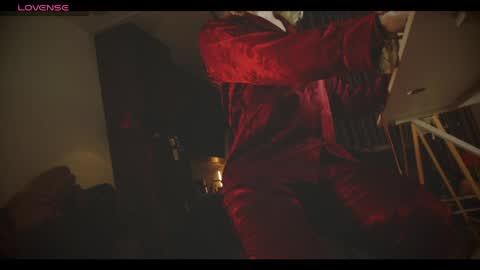 Eva online show from April 4, 7:45 pm