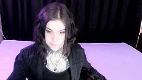 evan online show from March 5, 8:18 am