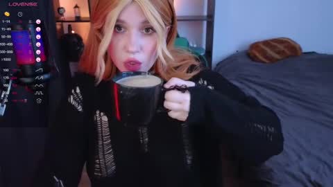 Moon online show from February 17, 11:23 am