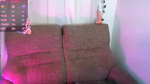 eviannasilva online show from July 29, 9:51 am