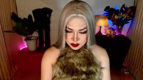 CLAUDIA VALVALERA online show from November 12, 6:03 am