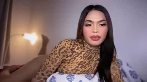 farrahmoanx online show from June 10, 1:54 pm